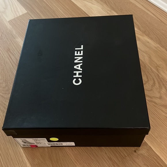 Authentic Chanel size 36.5 suede booties - Picture 3 of 12